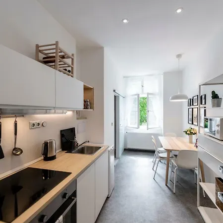 Slavikova 11 Apartment Prag