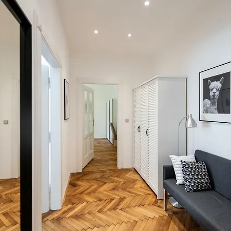 Slavikova 11 Apartment Prag